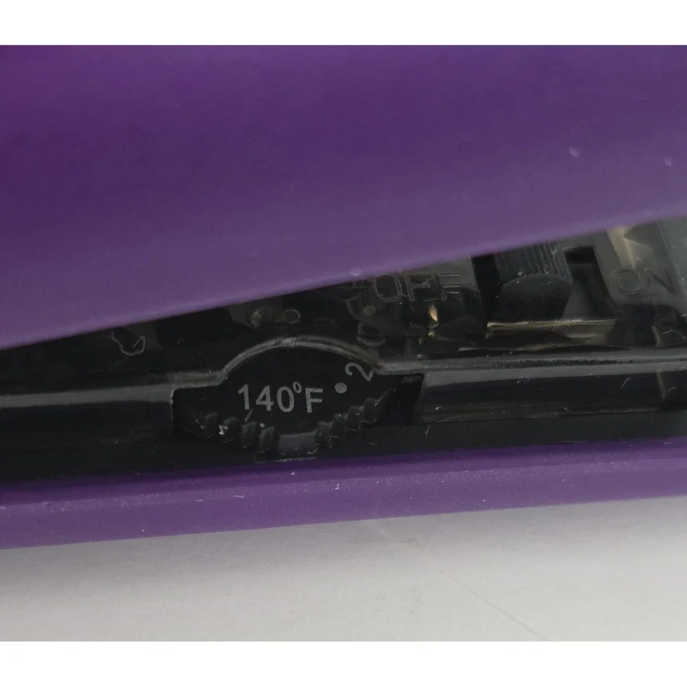 Soleil Professional Solid Ceramic Flat Iron Magnetized Plates Purple Pre-owned